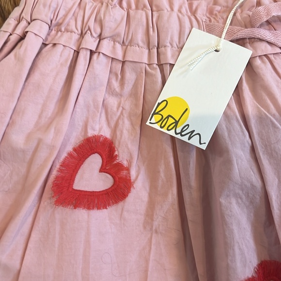 NWT Mini Boden Pink Skirt with Red Fringed Hearts - Picture 2 of 6